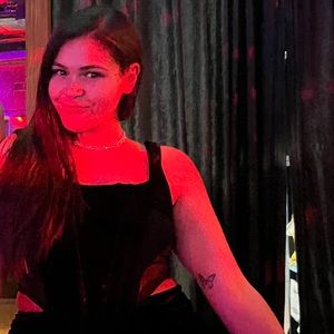 Meet your Posher, Laney